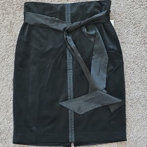 New York & Comoany black velvet skirt with sash-14